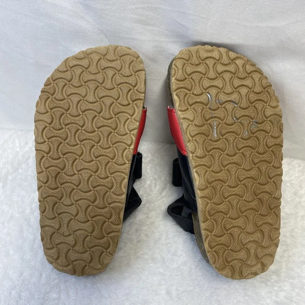 Mickey Mouse Disney Master of Arts Sandals Kids Sz 9 Red/Black Adjustable Straps